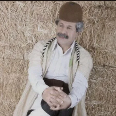 دانلود آهنگ شاد خارجی اکسترا مانی – ترند اینستاگرام