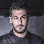 آهنگ شاد شهاب مظفری وقتی عطرت نمیمونه رو لباسم بذار بقیه ی روزامو ببازم