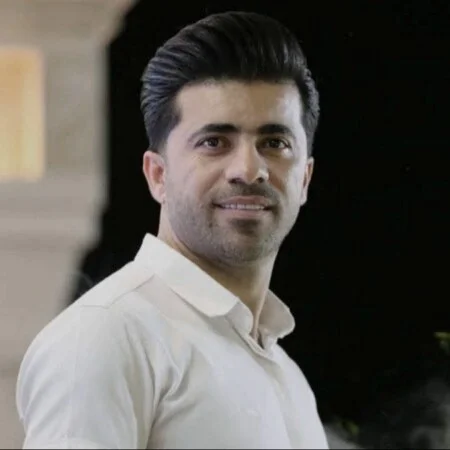 آهنگ شاد قدیمی گل سرخ بوسه رو رو لبای من بزار
