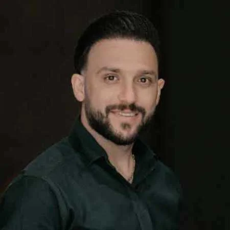 دانلود آهنگ شاد عجب قدش بلنده بر دلم بسنده از مصطفی ابراهیمی
